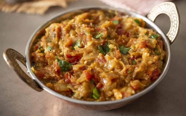 Baigan Bharta (Eggplant).