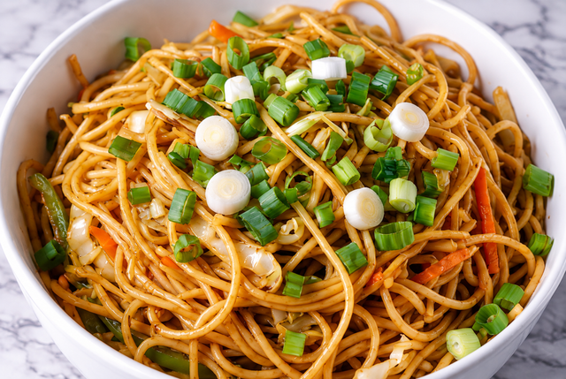 Hakka Noodles.