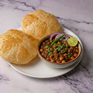 Chana Bhatura